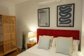 GMC Hotels, Apartment with a queen bed and a sofa bed. - Image 3