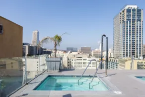 DTLA Boutique Loft w Rooftop Pool Hot Tub - Image 2