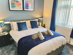 Ideal 4 Bed Home sleeps 7 Nr Middlebrook Stadium - Image 3