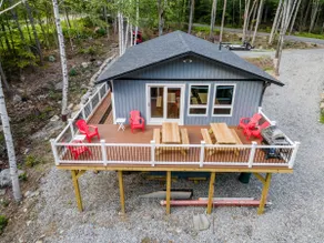 White Mountain Retreat | Sleeps 10 | Ski & Hike - Image 2