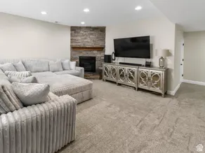 Spacious 5 BR Groups and Crews Great Parking - Image 4