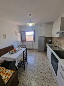 Three-room apartment in the main square of Boccaccio - Image 4