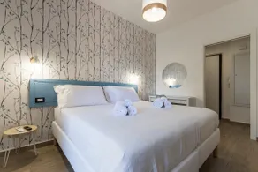Apartment in the City Center - Image 5