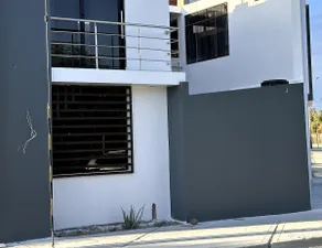House with heated pool and A/C in exclusive area - Image 5