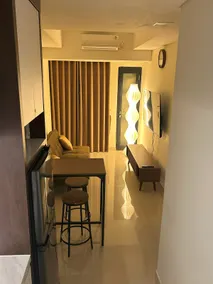 53rd Floor, 2 BR, Netflix, Apt with view by SKY - Image 2