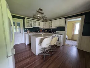 The Yellow Rose Cottage - Image 5
