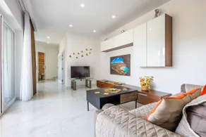 Spacious, Bright&Terrace Views Home by QuickTips - Image 2