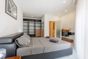 Spacious, Bright&Terrace Views Home by QuickTips - Image 4