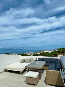 DeLuxe Ocean View Apartment - Image 2