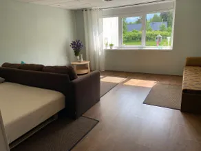 Spacious studio apartment - Image 2