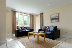 Gort Na Coiribe - Galway Lakeside Apartments - Image 5