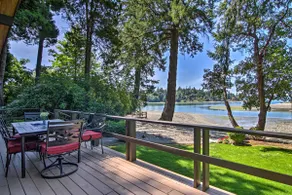 Amazing Waterfront | Private Beachfront Retreat - Image 4