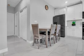 New & Spacious House in Stanton - Image 4