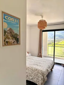 Charming 2-bedroom with terrace - Image 3