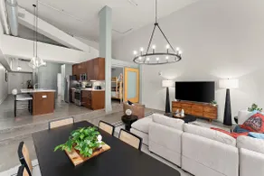 Designer Loft Penthouse in the Heart of Downtown - Image 3