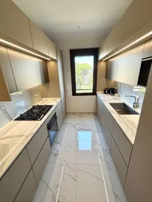 Design & Comfort: 3 bedrooms, 2 bathrooms and 3 balconies! - Image 2
