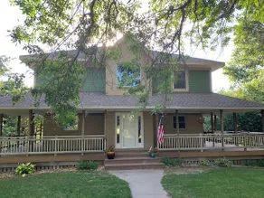 Home in Missouri Valley - Image 2