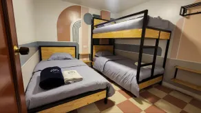 Group Accommodation 10 min from Airport - Image 5