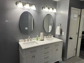 Modern Comfort in N Columbus! - Image 4