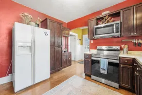 Tacoma Luxury Craftsman on MLK - Image 4