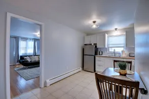 Charming & Central Condo - Image 5