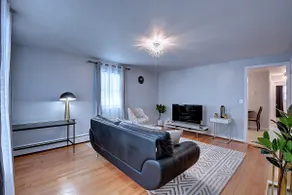 Charming & Central Condo - Image 4