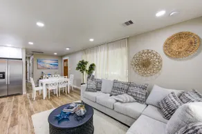 Coastal Getaway in La Marque close to Galveston! - Image 4