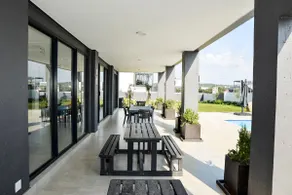 Ground Floor Apartment - AirCon High Speed WiFi - Image 3