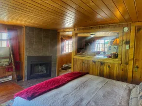 The Grand Inlet Cabin | Lakeview Getaway - Image 5