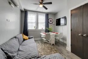 Wrigley Wonderland - Sleeps 1-4 - Image 2