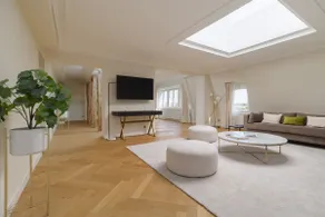 Unreal 4BDR apartment with a view on Eiffel Tower - Image 5