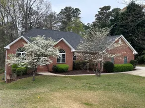 A dream lake house on Lake Lanier - Image 4