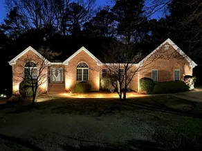 A dream lake house on Lake Lanier - Image 3