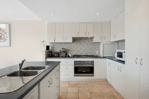 Pet Friendly Luxe Waterfront Retreat with Jetty - Image 3