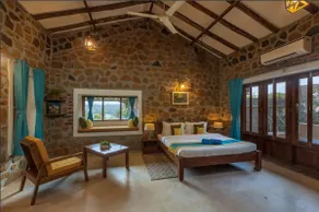 Lake House Marigold | 1BR Plunge Pool - Image 5