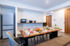 [A2] Walking distance to the beach and full of gourmet spots! Accommodates up to 8 people, free parking for 2 cars - Image 5