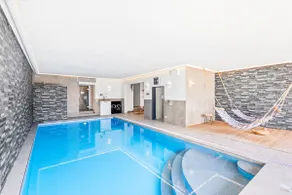 Deluxe Suite | Pool, Sauna & Bergblick - Image 2
