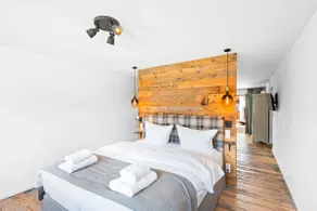 Deluxe Suite | Pool, Sauna & Bergblick - Image 4