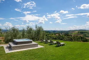 Apt in the Florentine hills with a view and terrace - Image 4