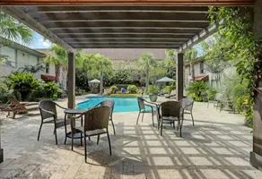 The Pearl Elite Apartment | Steps from Galleria - Image 5