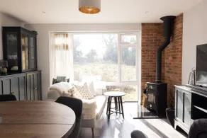 Cosy Countryside 2-Bedroom Guest House - Image 2
