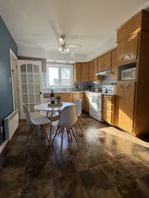 Station Suites - a gem with a Bay View! - Image 5