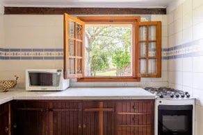 Casa Amarela: fireplace, balcony, view and space - Image 3