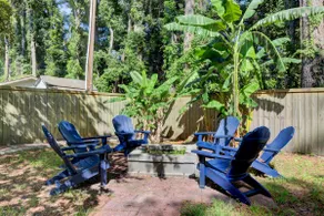The Butterfly House - Fire Pit - Fenced Yard - Image 3