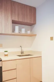 Studio with Kitchen & Balcony - Image 4