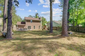 Pet Friendly 4Br - Fenced Yard - Image 4