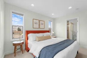 Modern Walkable 4BR | Spacious Central Stay - Image 3