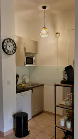 Uzès center 2 min away | swimming pool + air conditioning + parking - Image 4