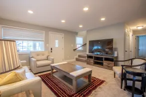 Elegant Bungalow - Image 4