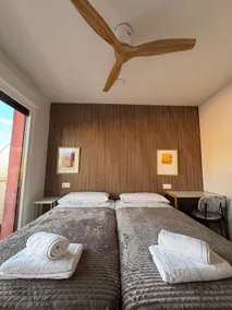 Oak Home - Image 4